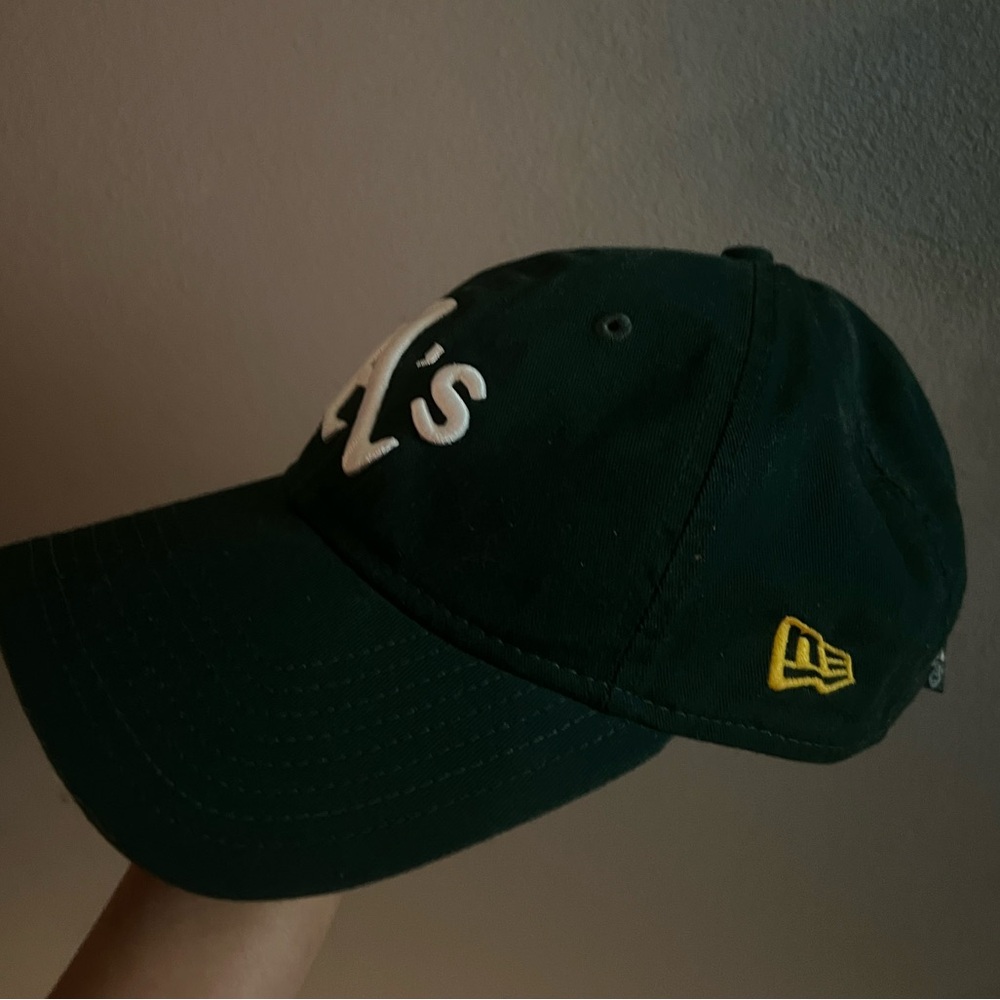 Pine Green 
New era baseball hat